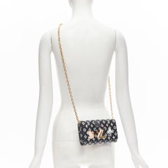 new LOUIS VUITTON Grace Coddington Catogram Twist lock gold chain crossbody bag