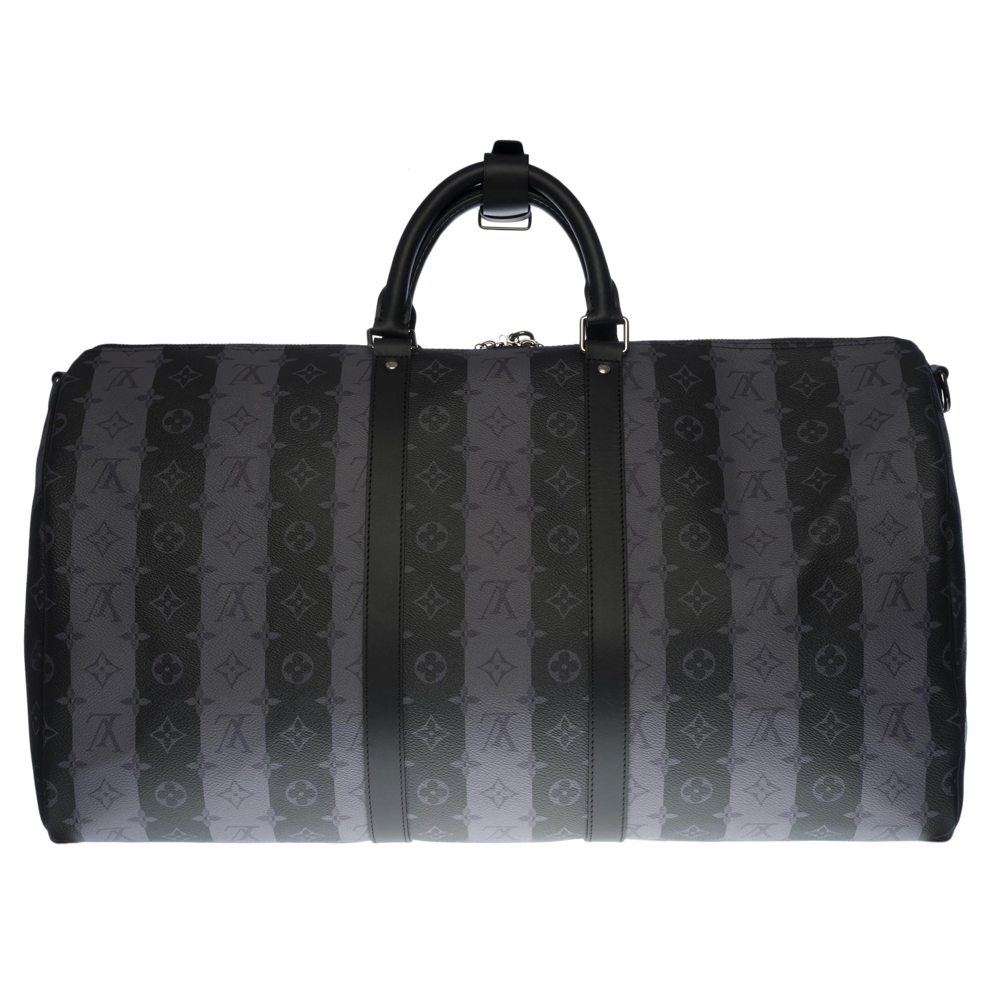 For the NIGO® x Louis Vuitton capsule collection, Virgil Abloh and Japanese designer Nigo collaborated on this Keepall Bandoulière 55 travel bag in masculine Monogram Stripes Eclipse canvas. Reworking the Monogram pattern on stripes, Nigo creates a