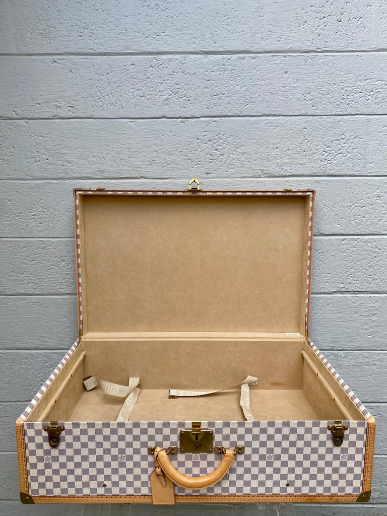 New Louis Vuitton Limited Edition Alzer Damier Azur Rare Travel Trunk 70cm For Sale 7