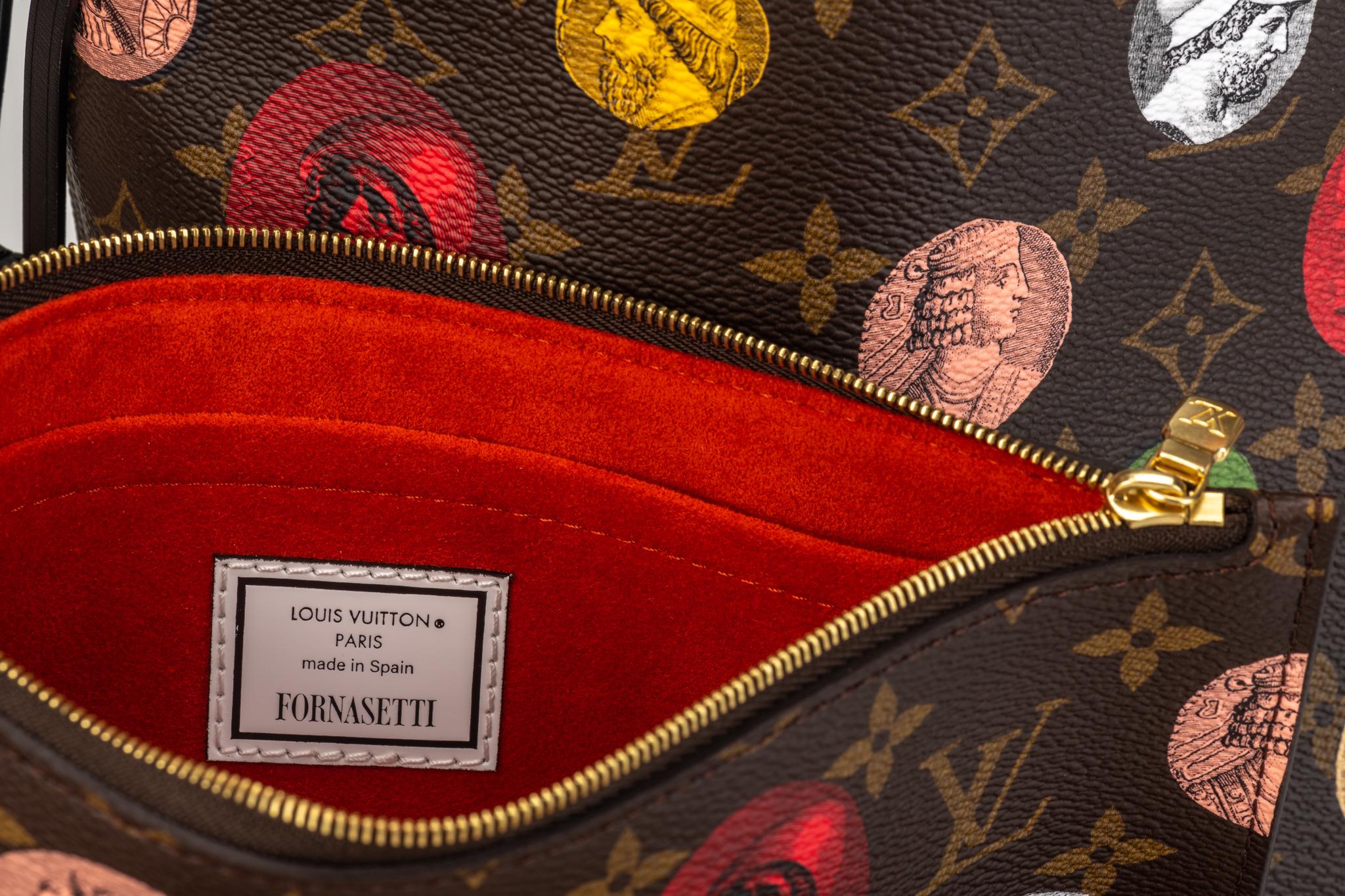 Nouvelle édition limitée de Louis Vuitton  Fornasetti Sac fourre-tout Neverfull dans sa boîte en vente 7