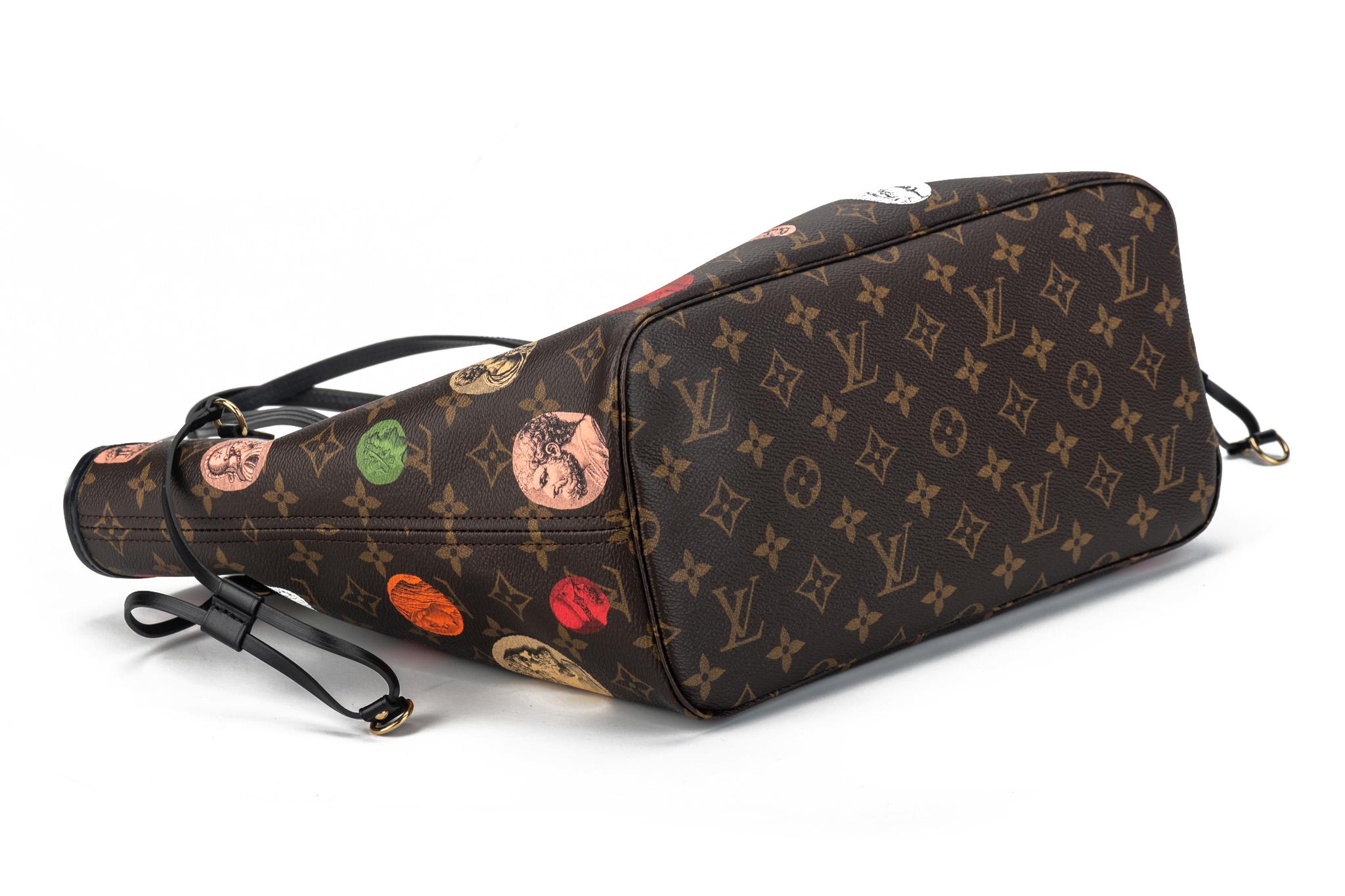 Nouvelle édition limitée de Louis Vuitton  Fornasetti Sac fourre-tout Neverfull dans sa boîte en vente 1
