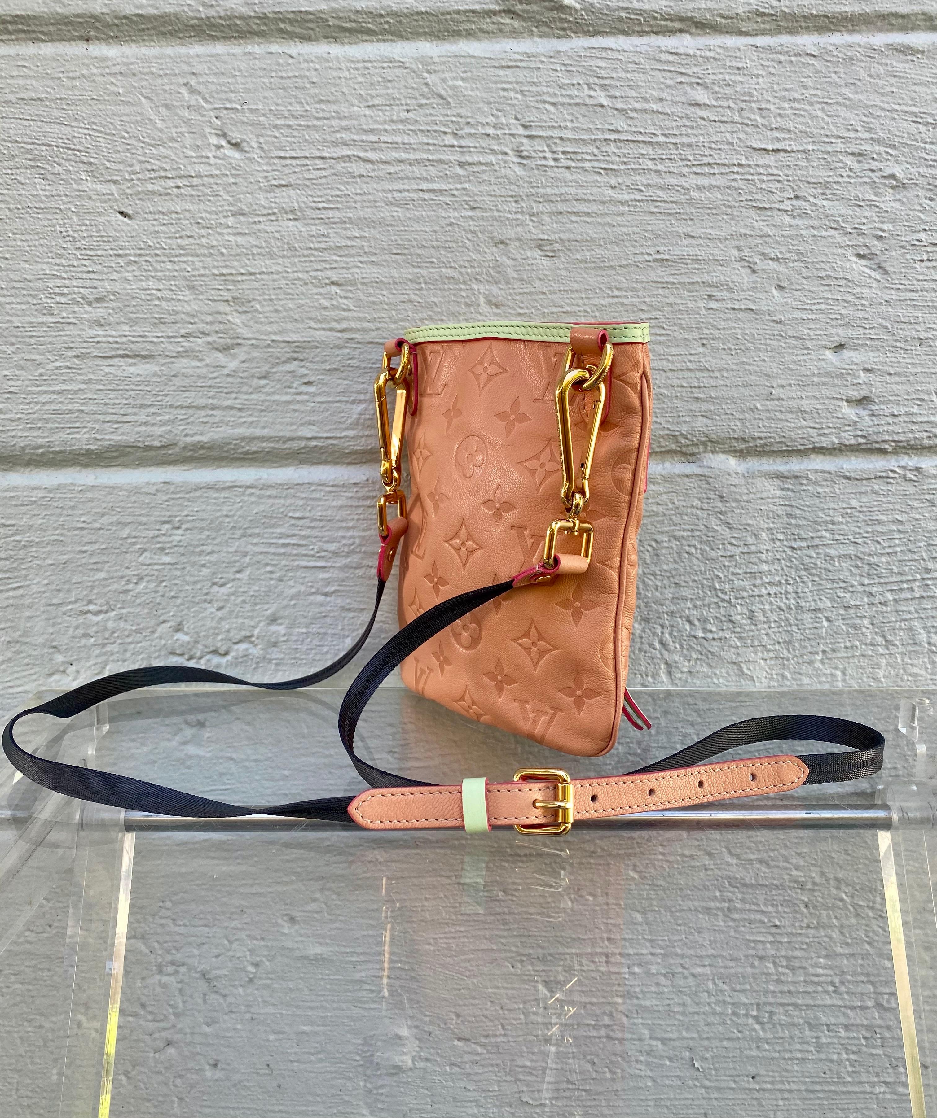 louis vuitton flat bag