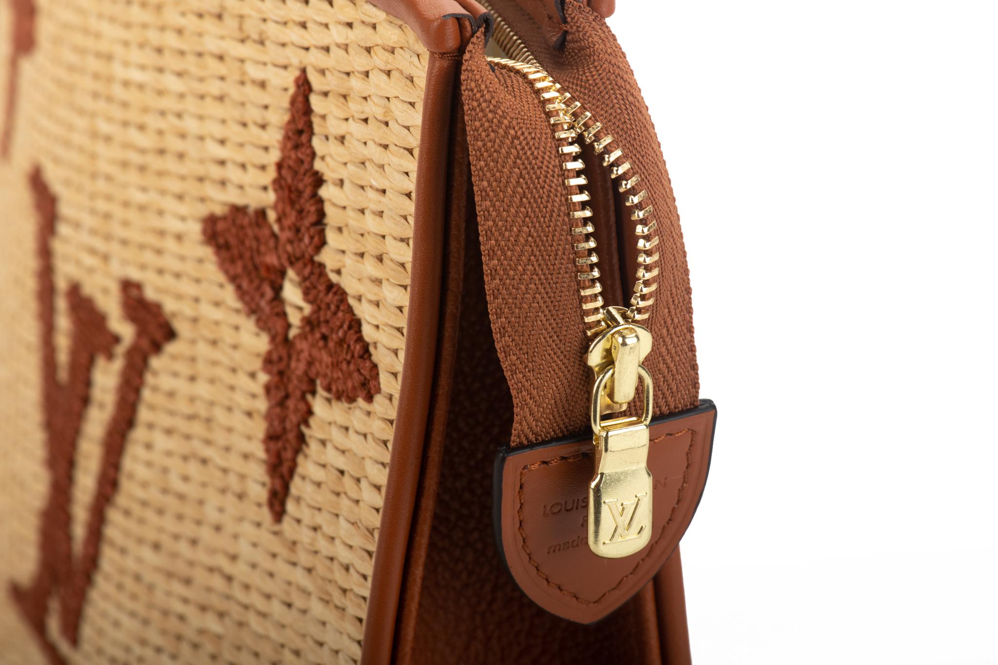 New Louis Vuitton Limited Edition Raffia Clutch Bag 4