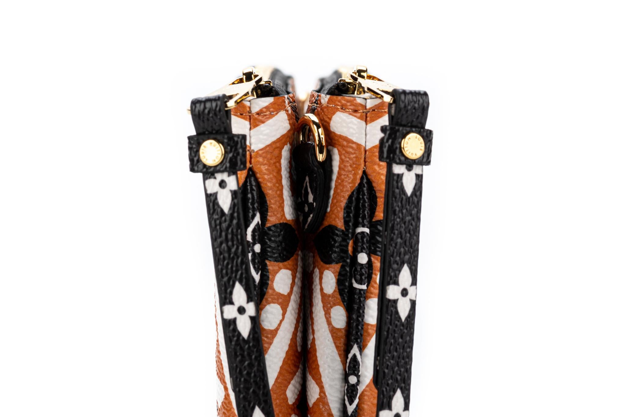 Women's New Louis Vuitton Limited Edition Tribal Double Pochette Bag