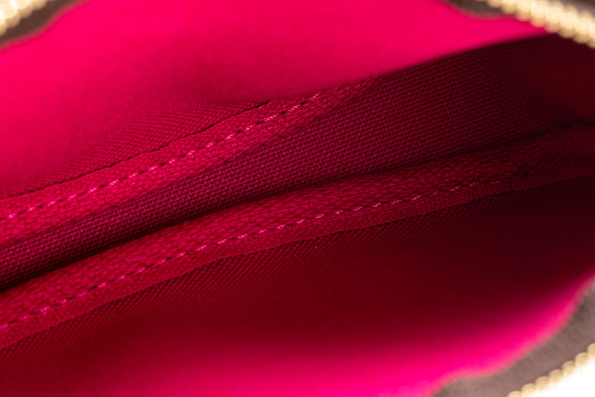 New Louis Vuitton Luna Park Christmas 20 Pochette Bag For Sale 3