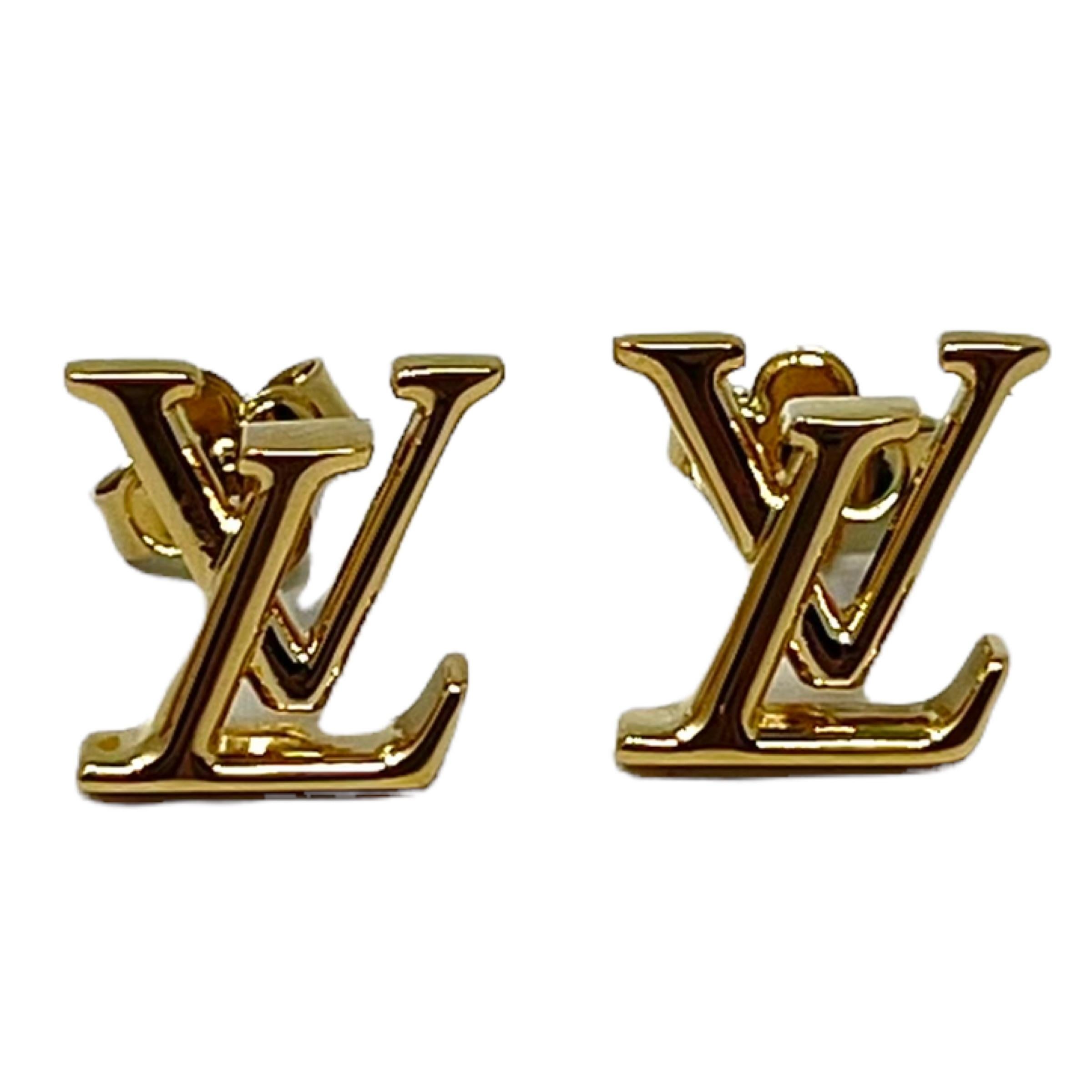 New Louis Vuitton LV Iconic Earrings Gold Hardware Cruise Collection M00610 

Authenticity Guaranteed

DETAILS
Brand: Louis Vuitton
Condition: Brand new
Gender: Women
Category: Jewelry  
Color: Gold
Material: Gold Hardware
Gold-color hardware
LV