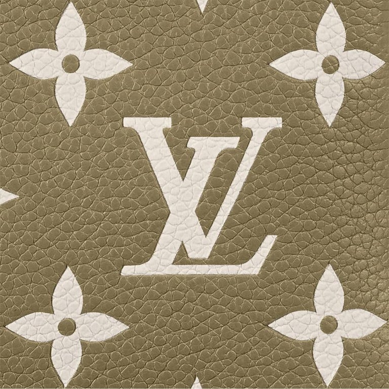 NEW Louis Vuitton LV Monogram Empreinte Leather Mini Pochette Accessories Clutch 11