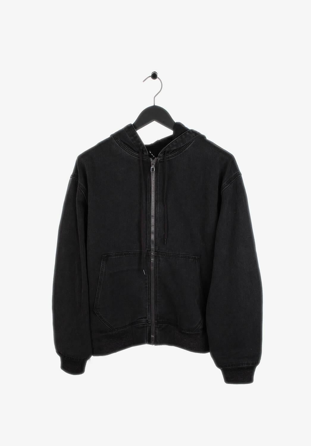 Item for sale is 100% genuine Louis Vuitton Men Denim Hooded Jacket
Color: Grey
(An actual color may a bit vary due to individual computer screen interpretation)
Material: 100% cotton
Tag size: 46IT(runs M/L)
This jacket is great quality item. Rate