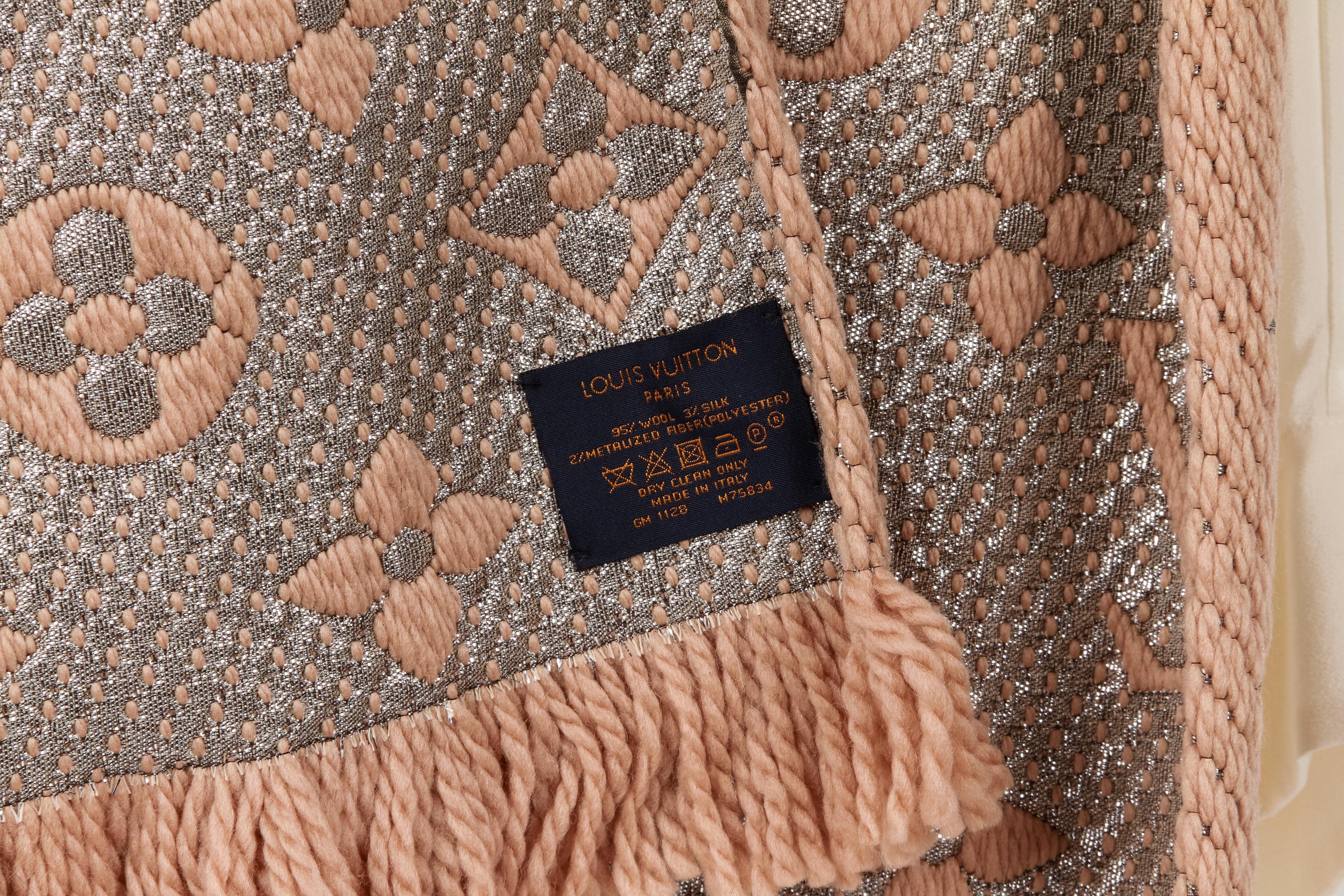 Louis Vuitton - Écharpe tissée avec logo métallique, état neuf Unisexe en vente