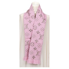 Neuer Louis Vuitton Metallic Rosa gewebter Logo-Schal mit Logo