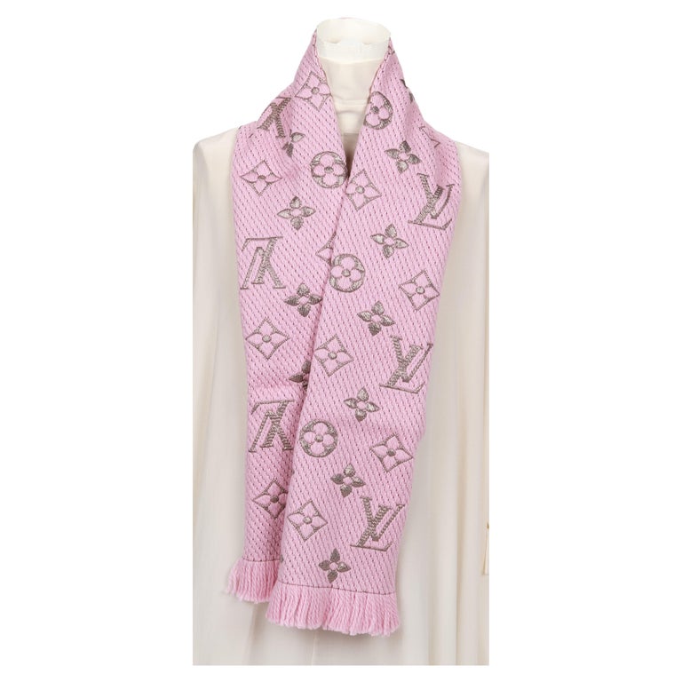 New Louis Vuitton Metallic Pink Woven Logo Scarf at 1stDibs  louis vuitton  pink scarf, pink lv scarf, louis vuitton scarf pink