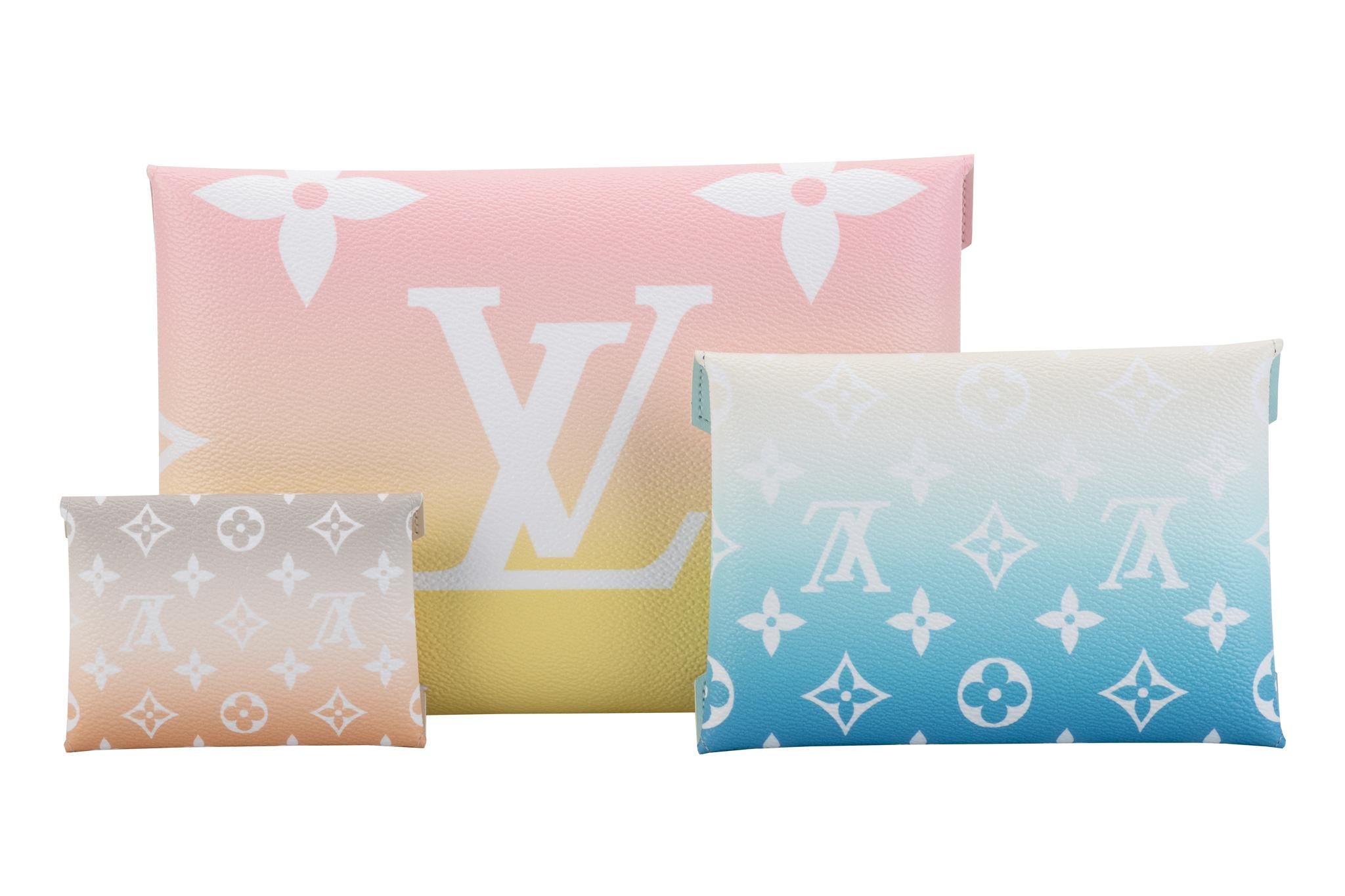 Beige New Louis Vuitton Ombre Limited Edition Pochettes Bags