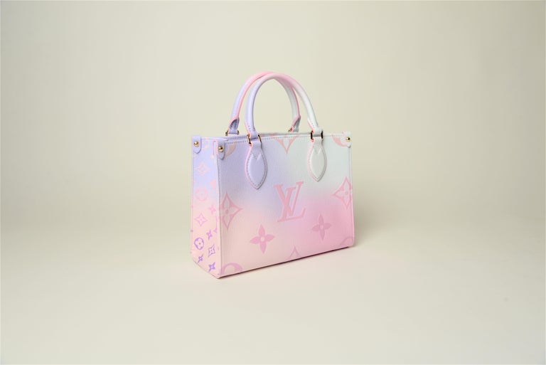 NEW Louis Vuitton OnTheGo PM Spring Escape Collection For Sale 3