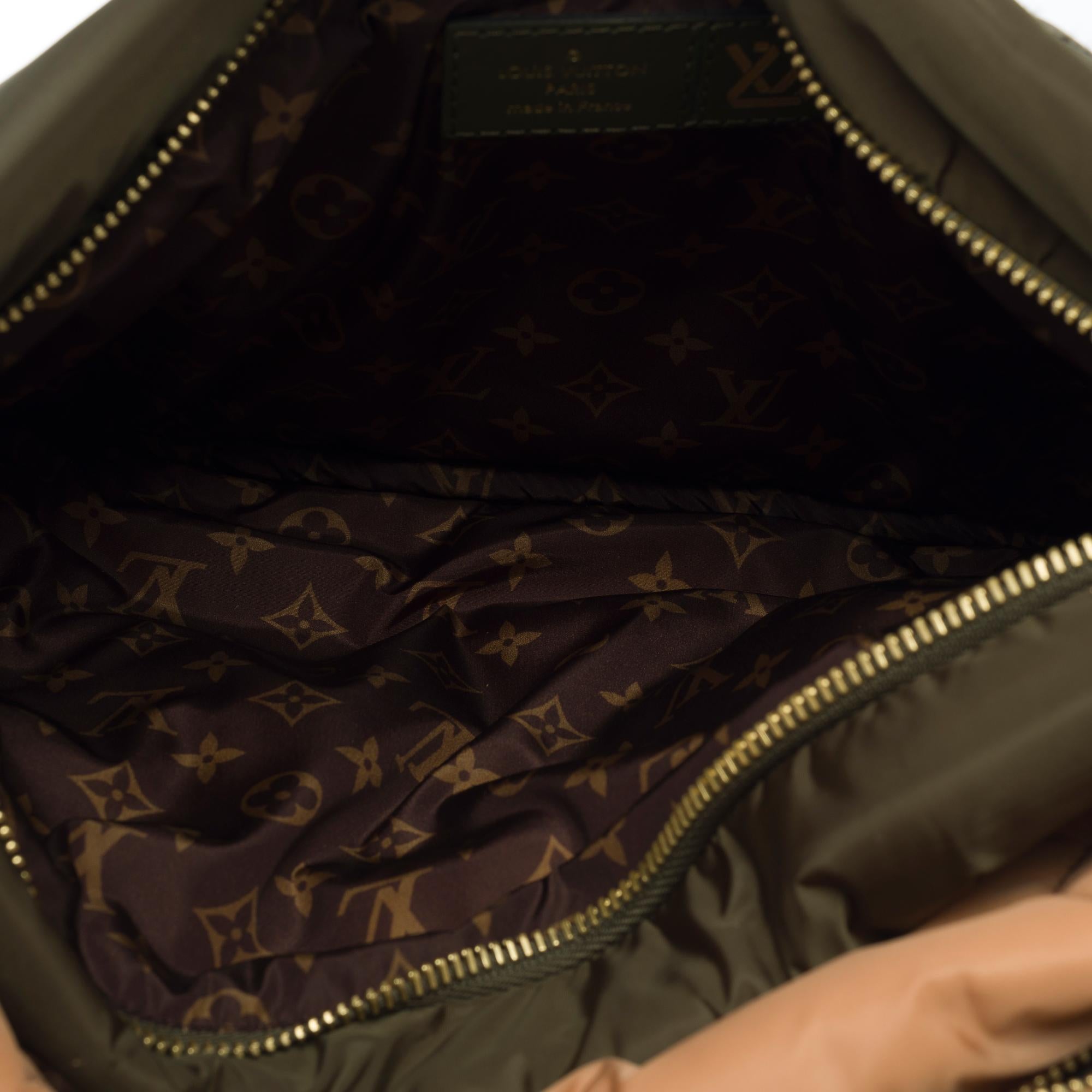 New Louis Vuitton Pillow Maxi Pochette shoulder bag in khaki/Beige nylon, GHW For Sale 4