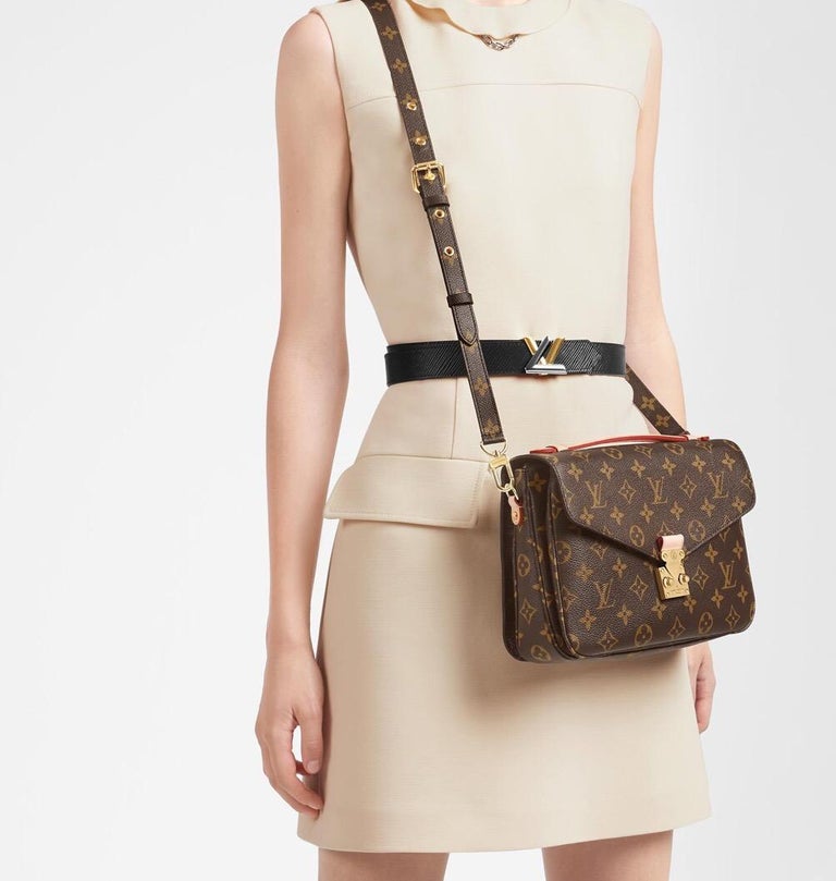 Louis Vuitton Pochette Metis Handbag