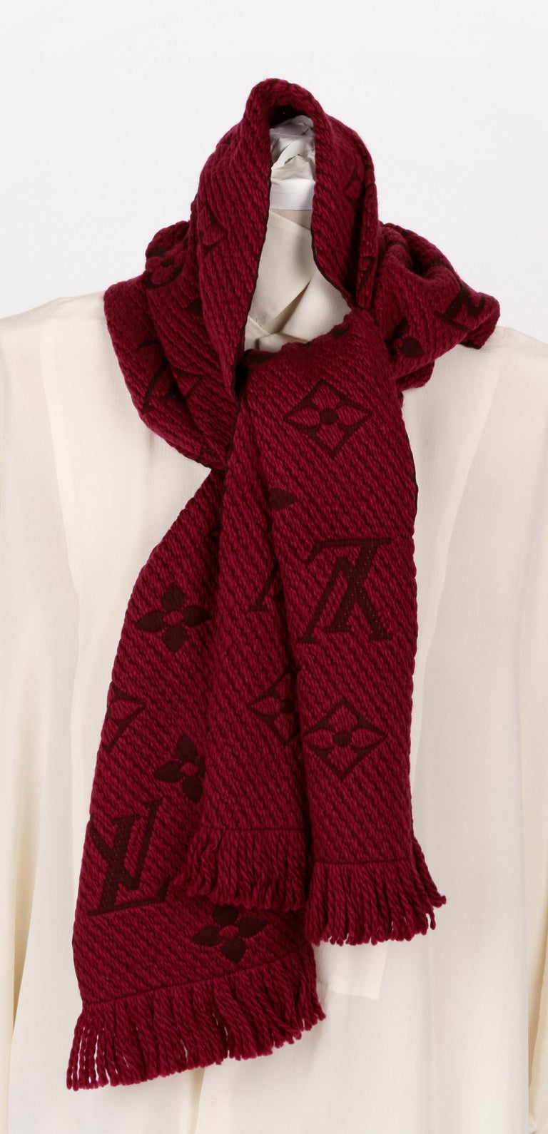 Red Louis Vuitton Scarf - 16 For Sale on 1stDibs  louis vuitton red scarf,  loui vitton scarf, louis vuitton scarf price