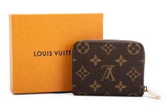 New Louis Vuitton Xmas 20 Luna Park Zipped Wallet