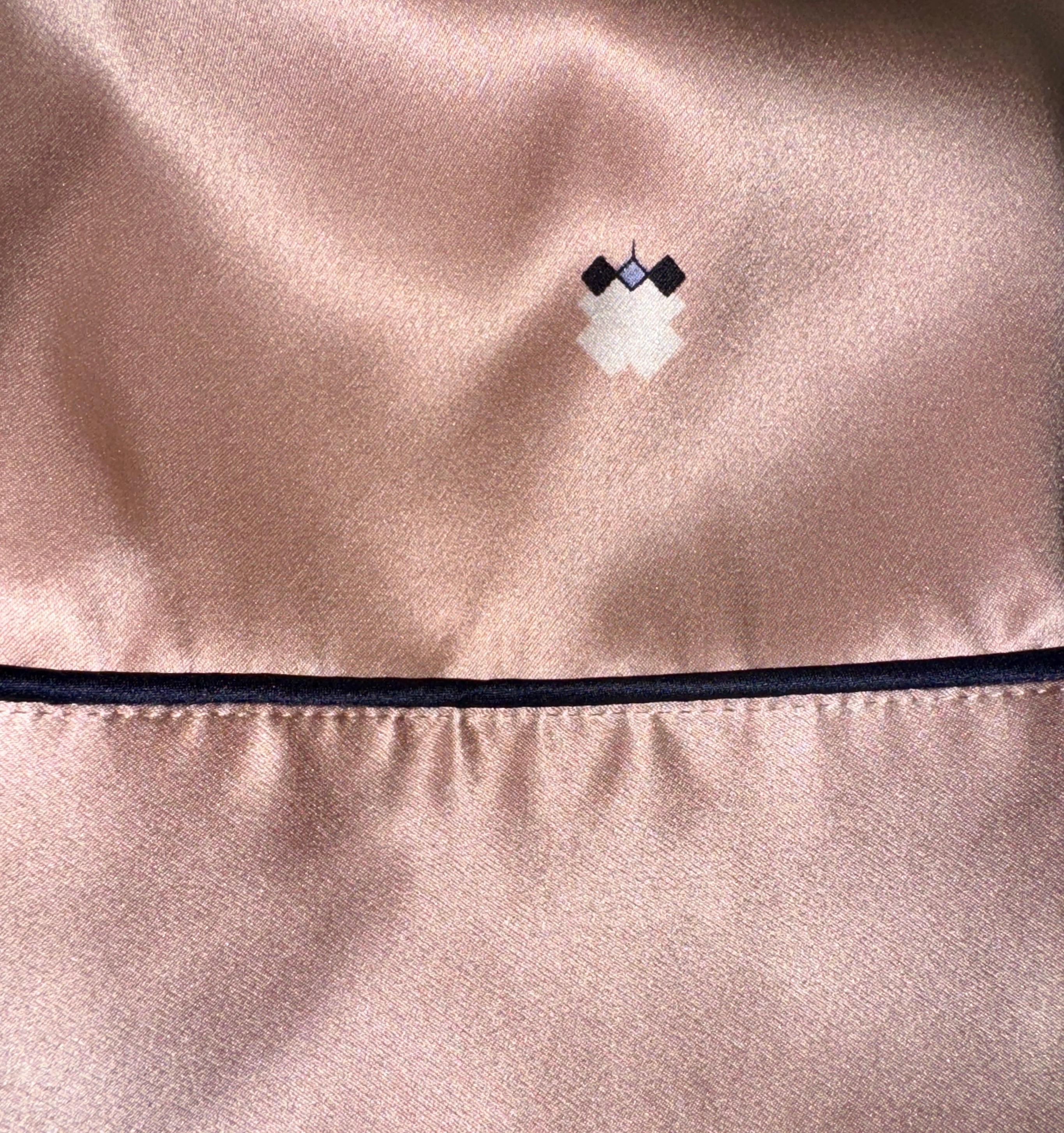 Luxuriöses Olivia von Halle Kleid aus bedruckter Seide mit rosa Druck in Rosa, NEU, luxuriös, Olivia von Halle M/L Damen im Angebot