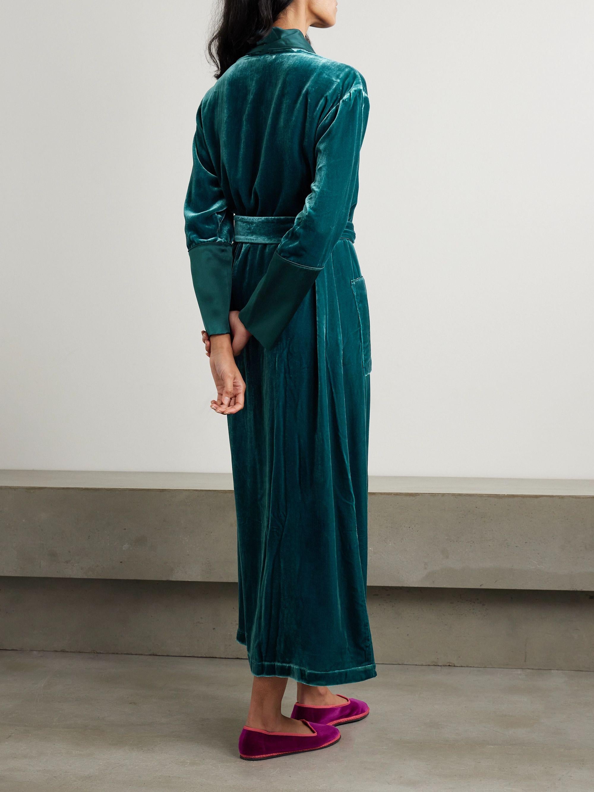NEW Luxurious Olivia von Halle Velvet Silk Dressing Gown Robe M/L For Sale 6