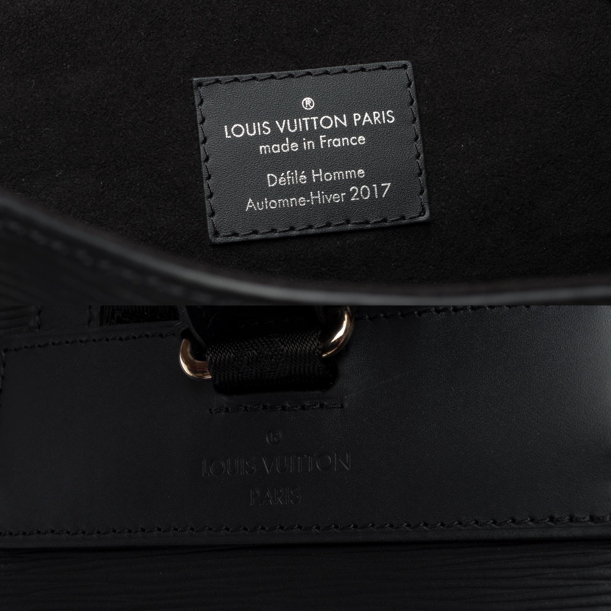 New LV X Supreme Christopher limited edition backpack in Black epi leather, PHW 3