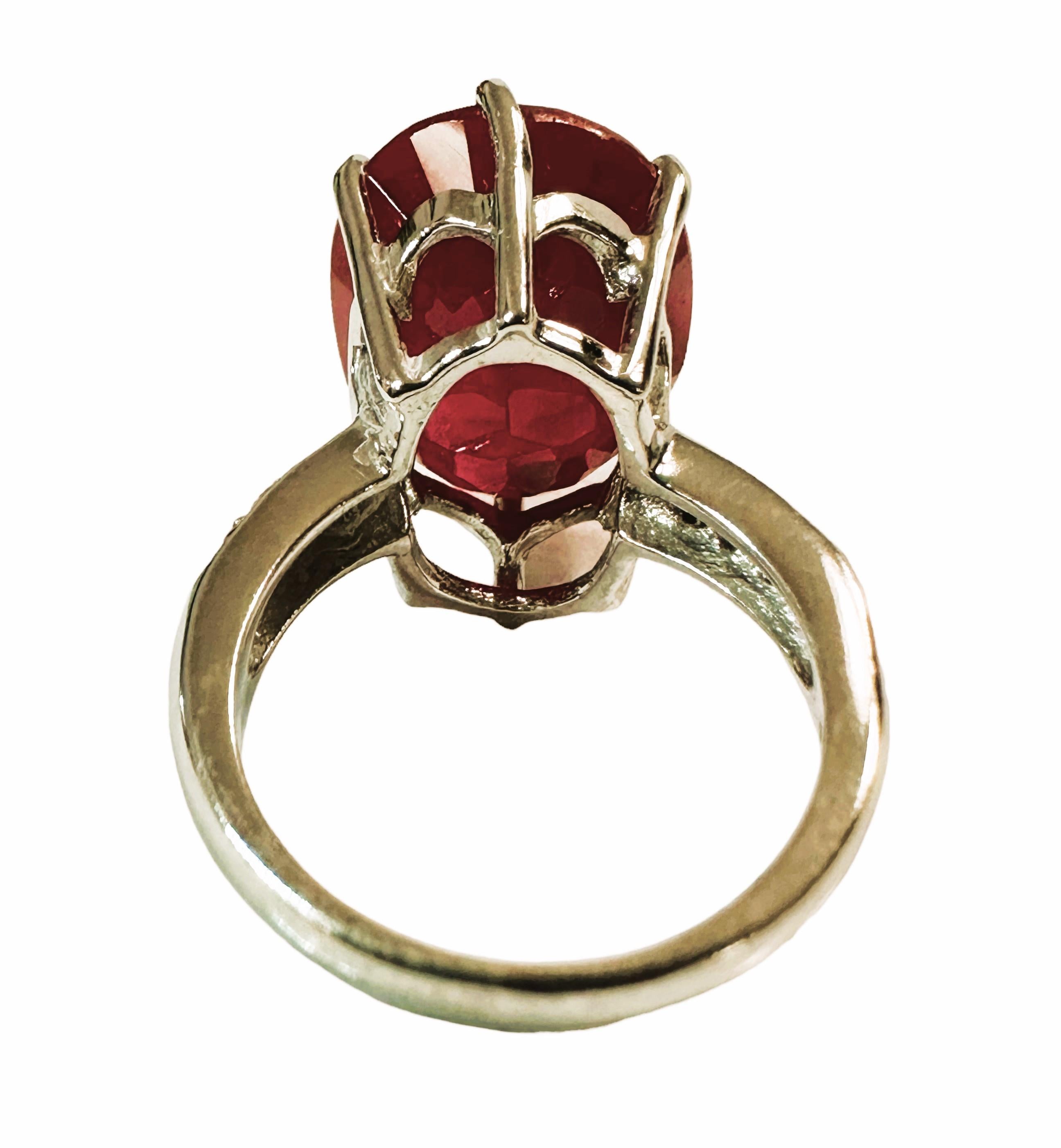 New Madagascar 1920 ct Rasberry Red Sapphire & Pink Sapphire Sterling Ring In New Condition For Sale In Eagan, MN