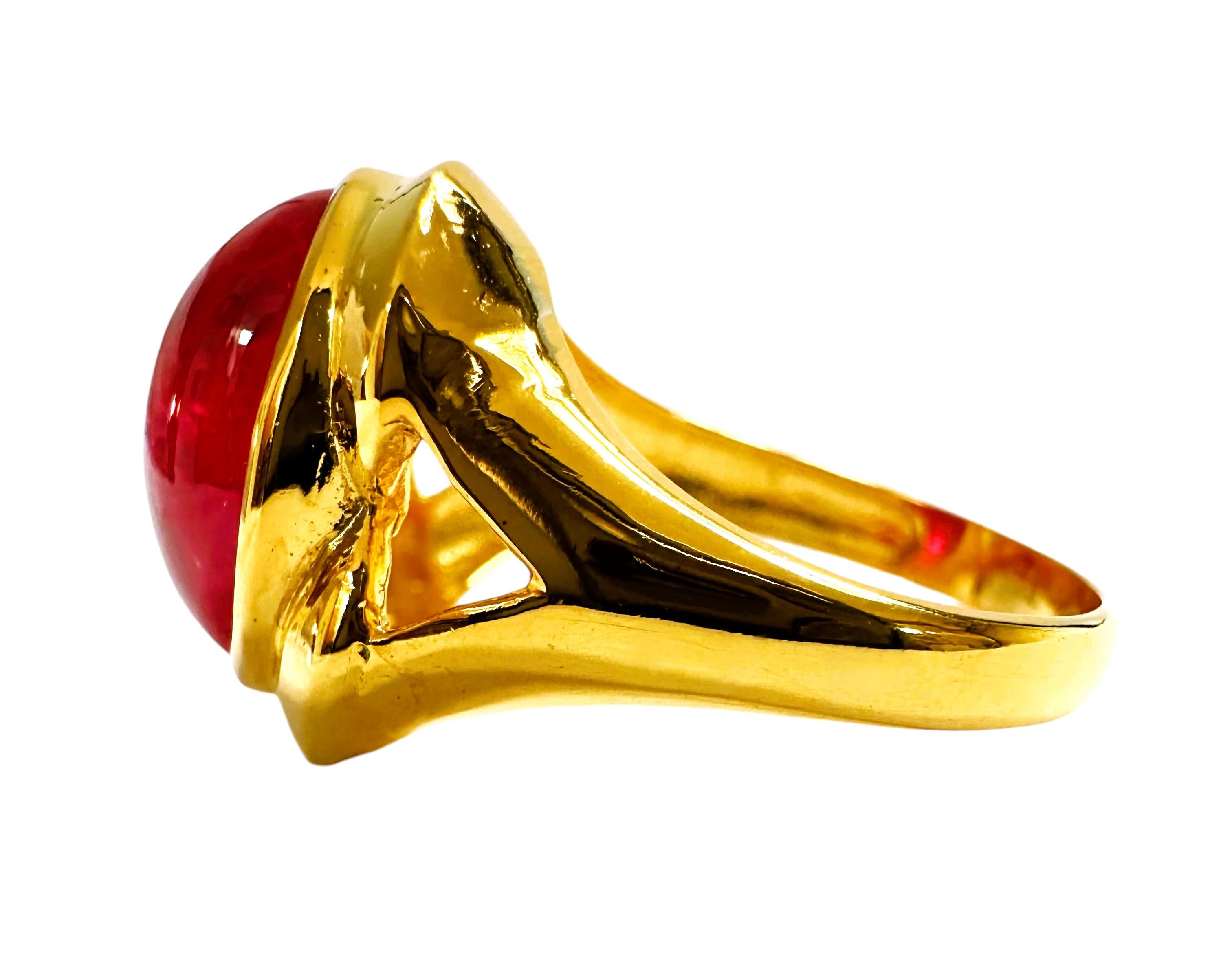 Art déco Bague Madagascar neuve en plaquée or jaune avec rubis rouge rosé 8,8 carats