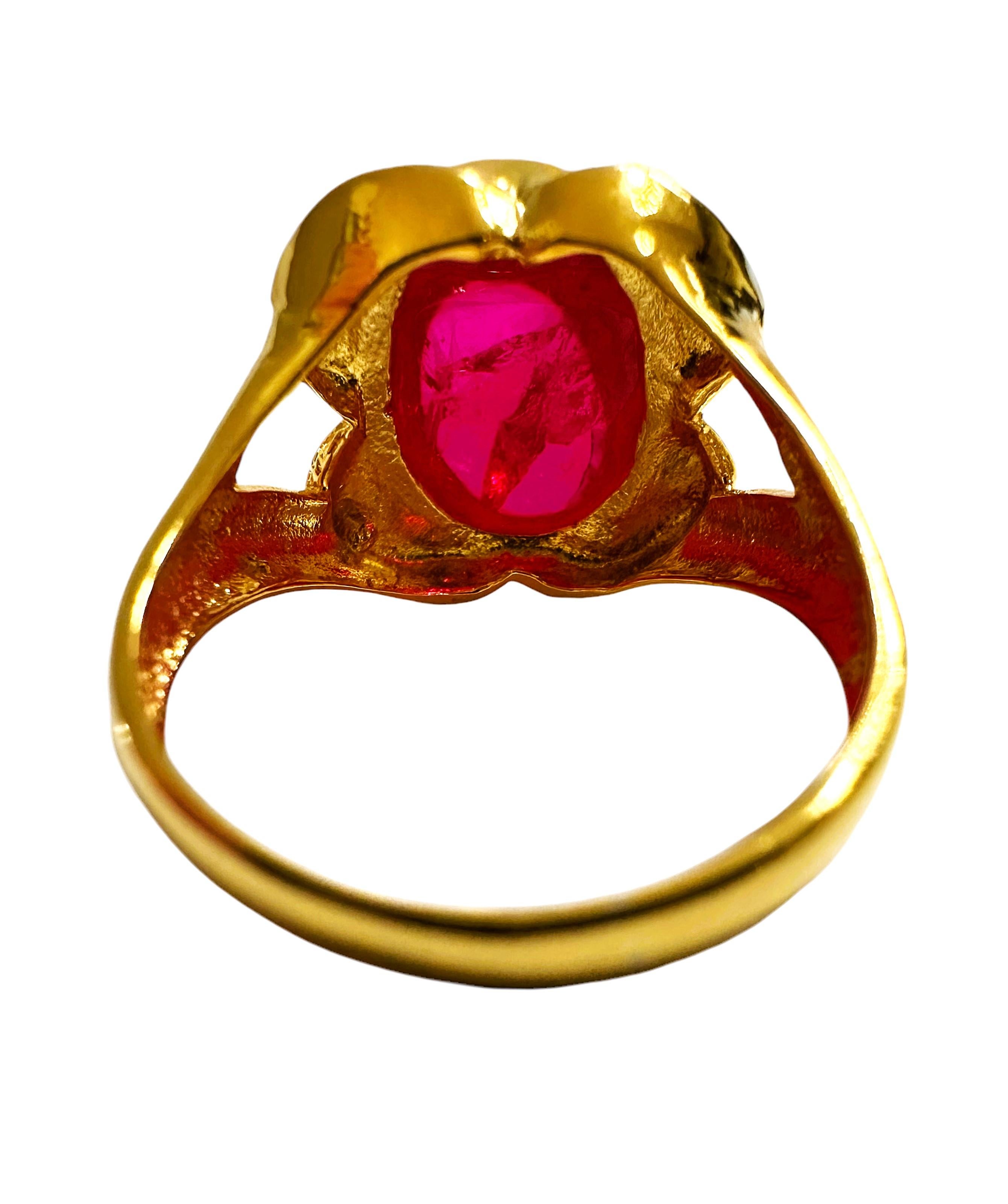 Taille cabochon Bague Madagascar neuve en plaquée or jaune avec rubis rouge rosé 8,8 carats