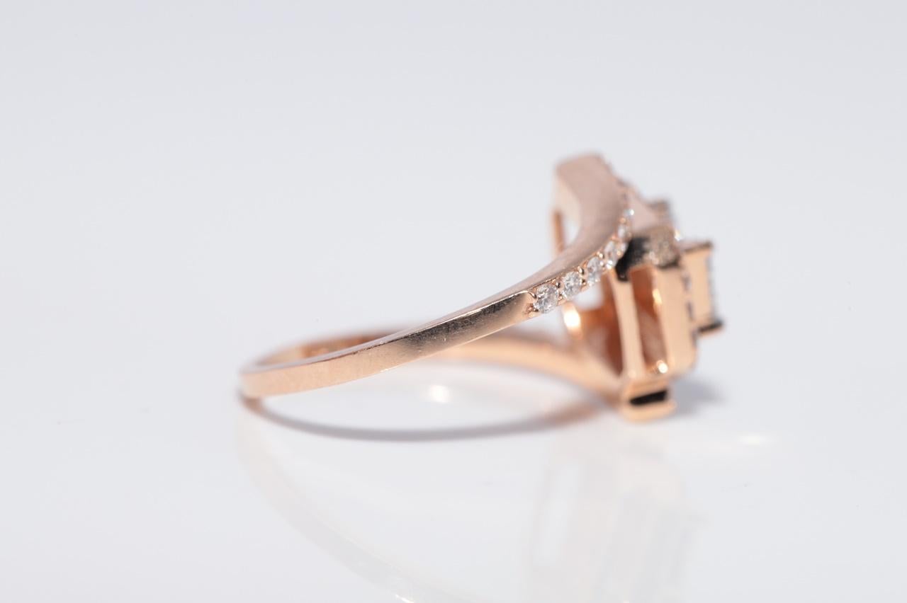 New Made 14k Gold Natürlichen Baguetteschliff und Brillantschliff Diamantring im Angebot 5