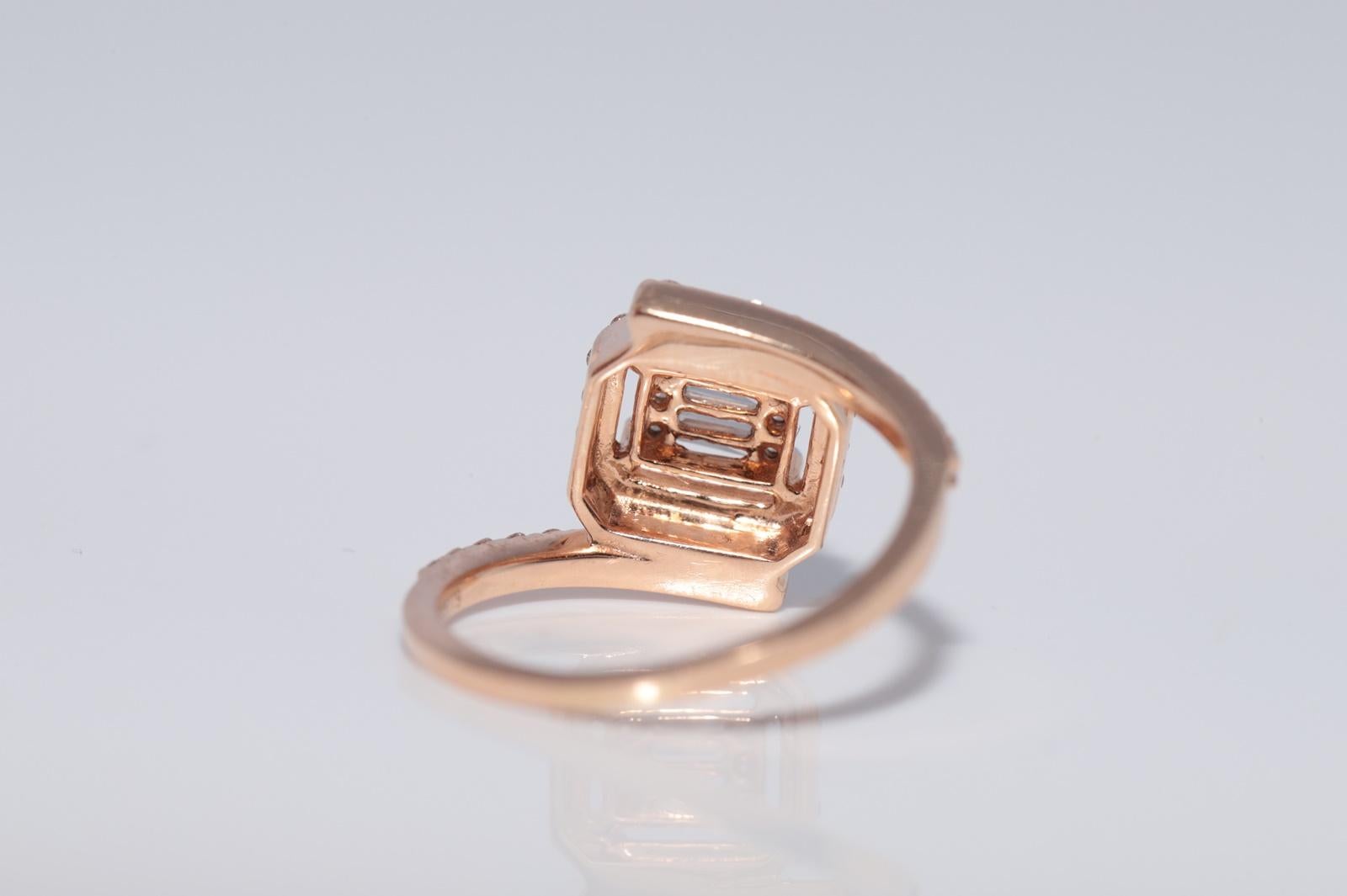 New Made 14k Gold Natürlichen Baguetteschliff und Brillantschliff Diamantring im Angebot 11