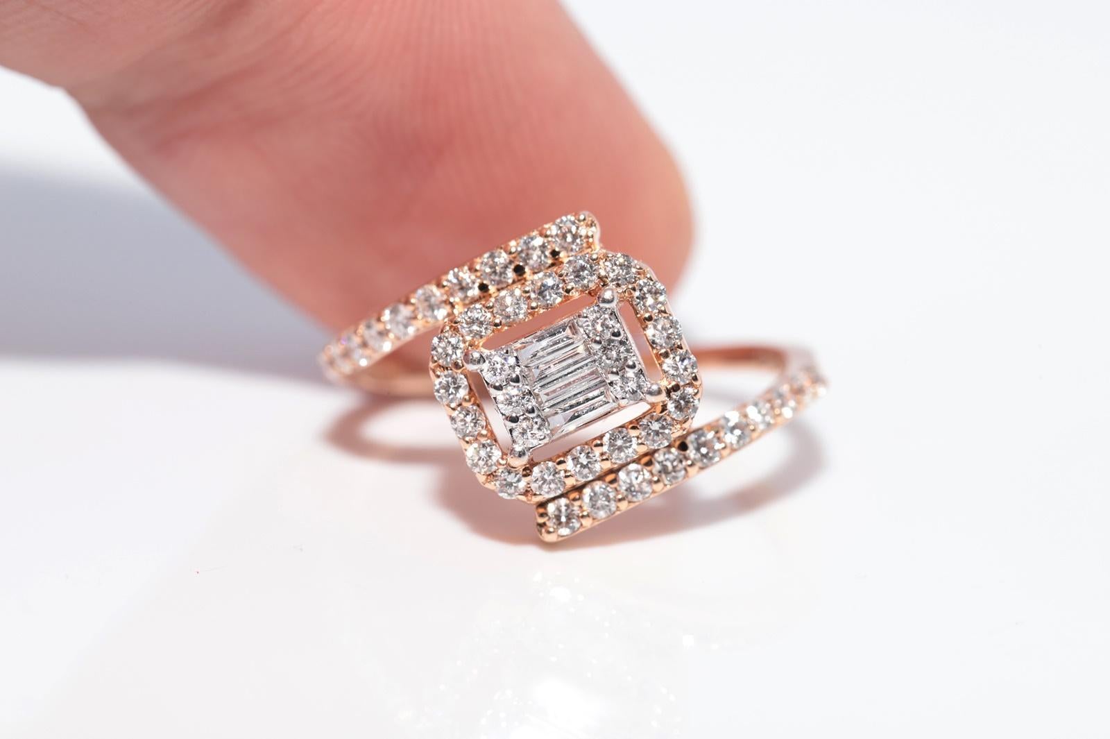 New Made 14k Gold Natürlichen Baguetteschliff und Brillantschliff Diamantring im Angebot 3