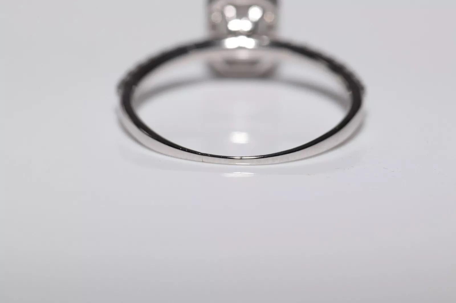 New Made 14k Gold Natural Baguette Cut Diamond And Brilliant Cut Solitaire Ring en vente 4