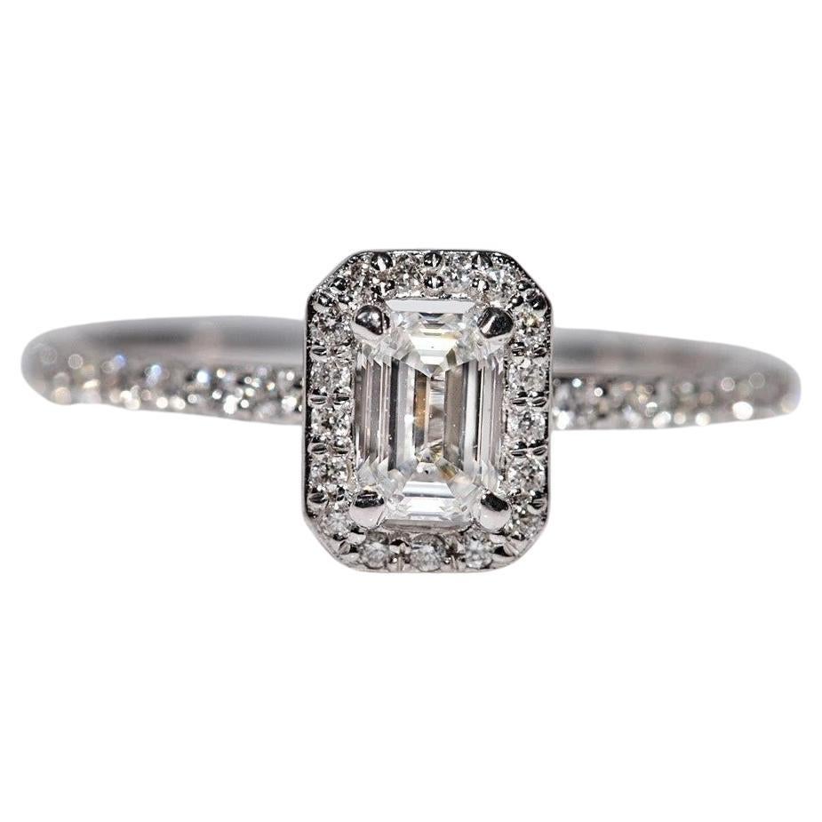 New Made 14k Gold Natural Baguette Cut Diamond And Brilliant Cut Solitaire Ring en vente