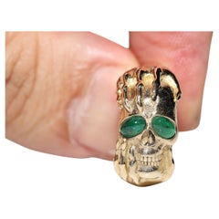 New Made 14k Gold Natural Cabochon Cut Emerald Decorated Skull Ring