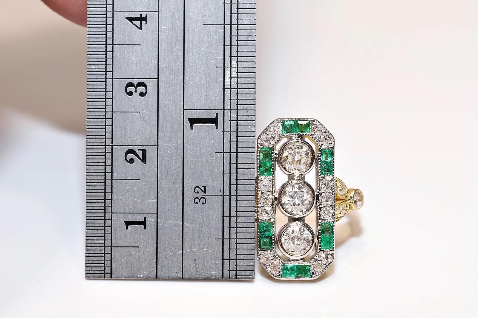 Bague de fabrication neuve en or 14 carats décorée de diamants naturels et d'émeraudes taille baguette Pour femmes en vente