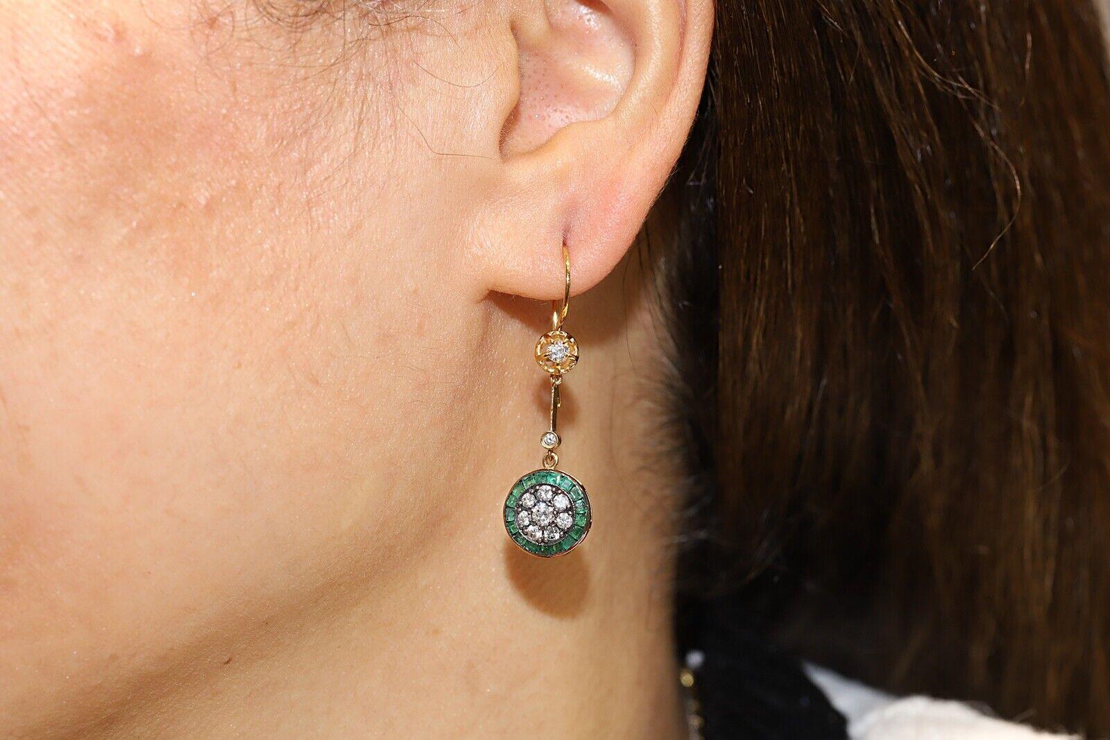 New Made 14k Gold Natural Diamond And Caliber Cut Emerald Decorated Earring For Sale 7