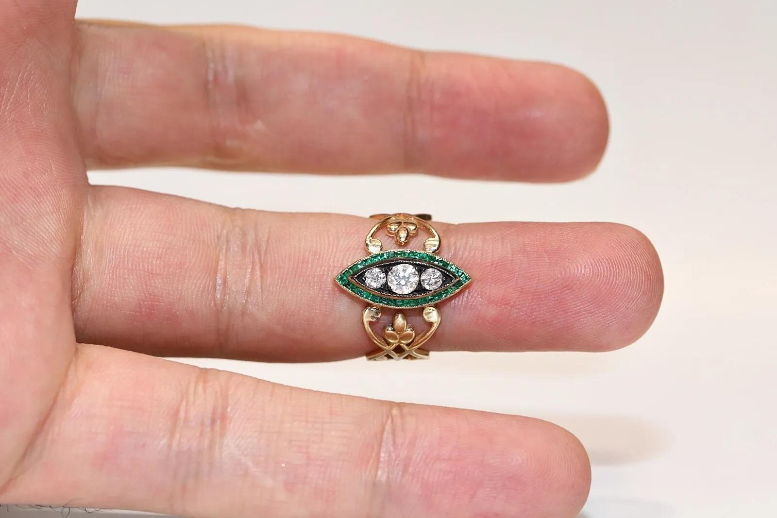 Neuer Navette-Ring aus 14 Karat Gold mit natürlichem Diamanten und Smaragd im Kaliberschliff im Angebot 2