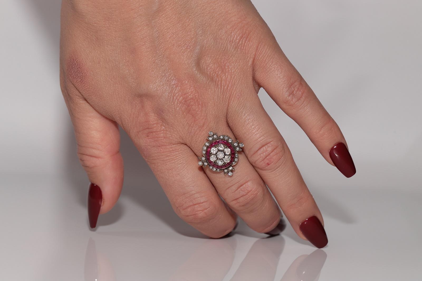 Modern New Made 14k Gold Natural Diamond And Caliber Cut Ruby Decorated Amazing Ring For Sale