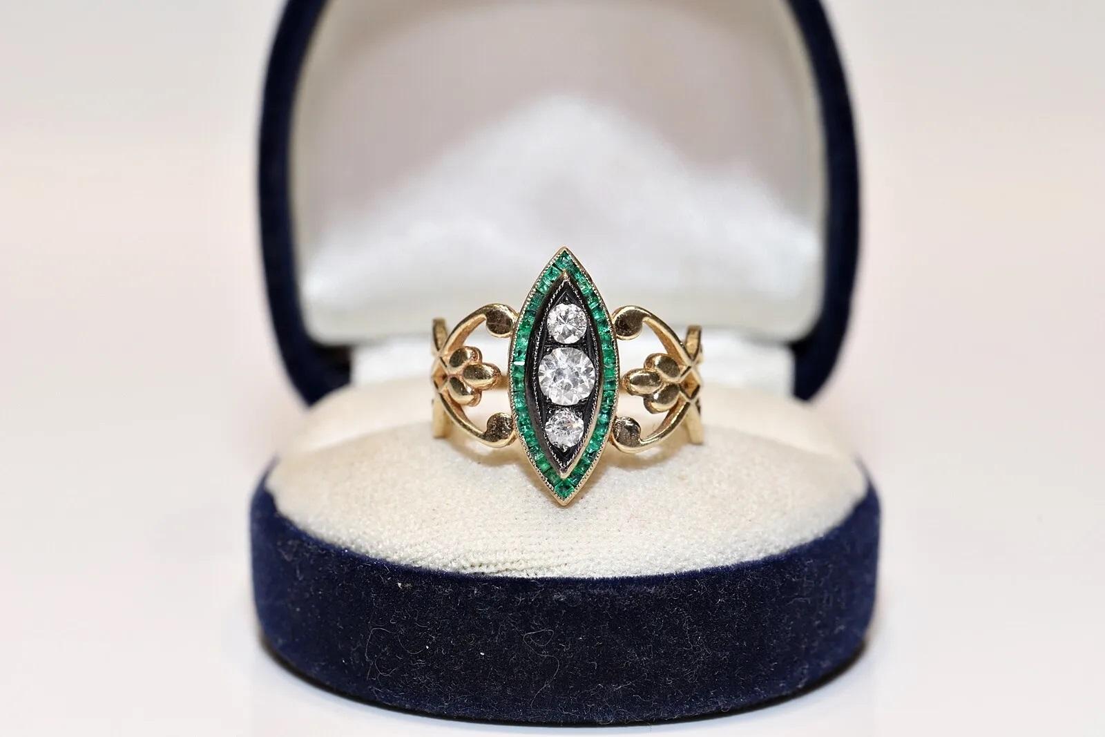 New Made 14k Gold Natural Diamond And Caliber Emerald Navette Ring  For Sale 3