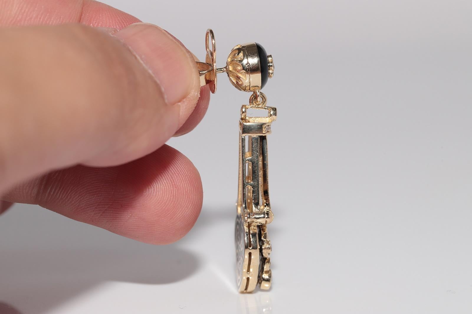 Neuer gefertigter 14k Gold natürlicher Diamant- und Emaille-Dekorierter Tropfenohrring Damen im Angebot