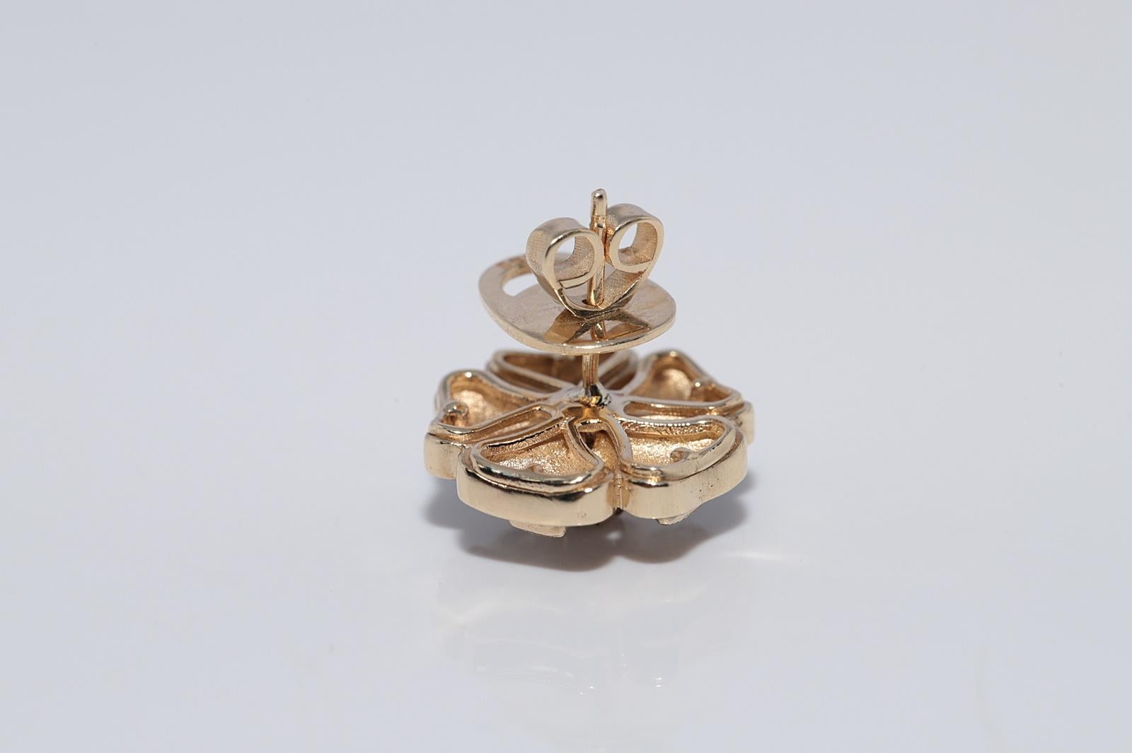 New Made Boucle d'oreille fleurs en or 14k diamant naturel et émail en vente 2