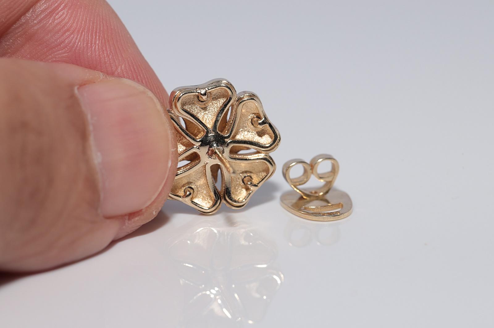 New Made Boucle d'oreille fleurs en or 14k diamant naturel et émail en vente 3