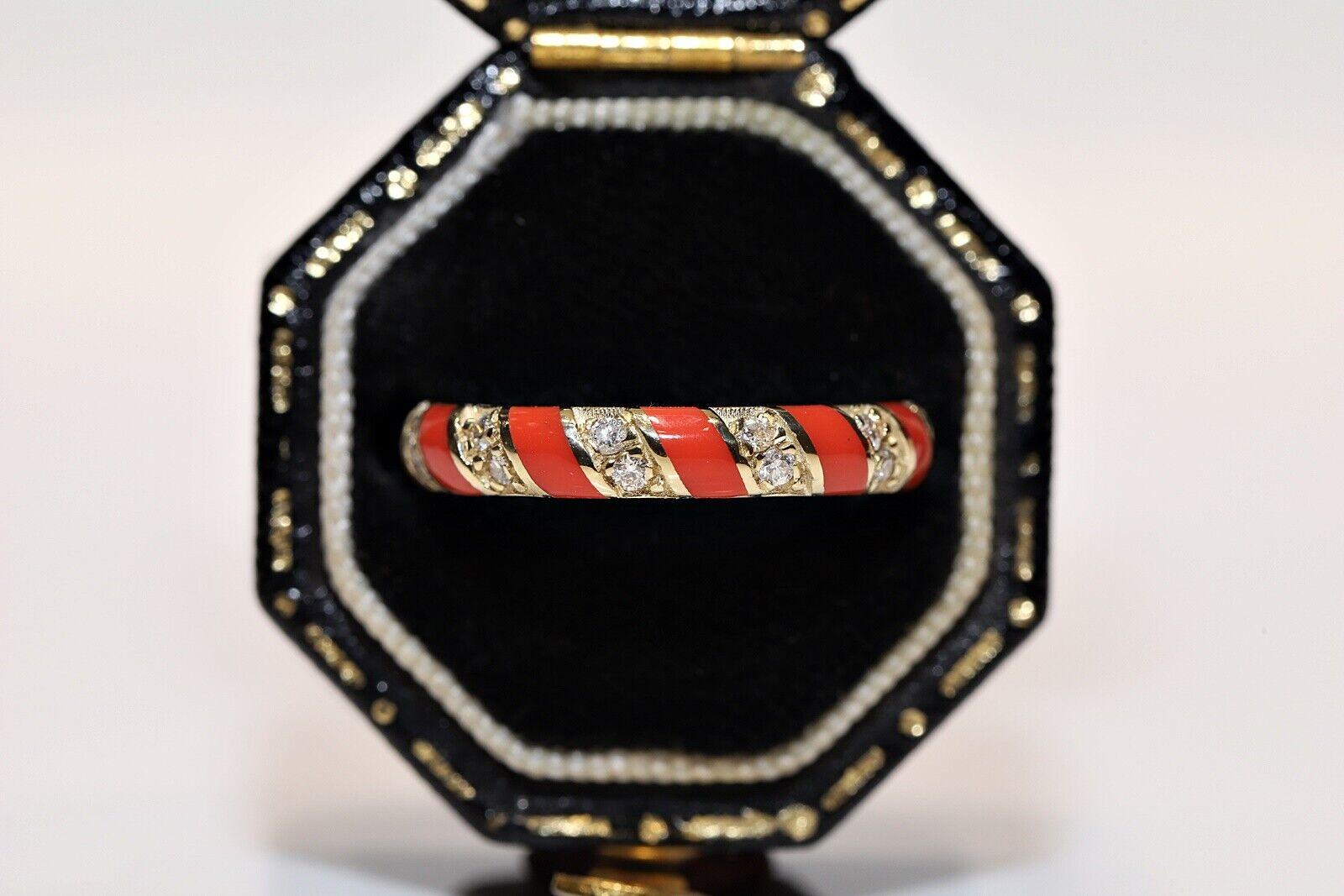 In very good condition.
Total weight is 2 grams.
Totally is diamond 0.33 carat.
The diamond is has G-H color vs-s1 clarity.
Ring size is US 6.25 
Box is not included.
Please contact for any questions.