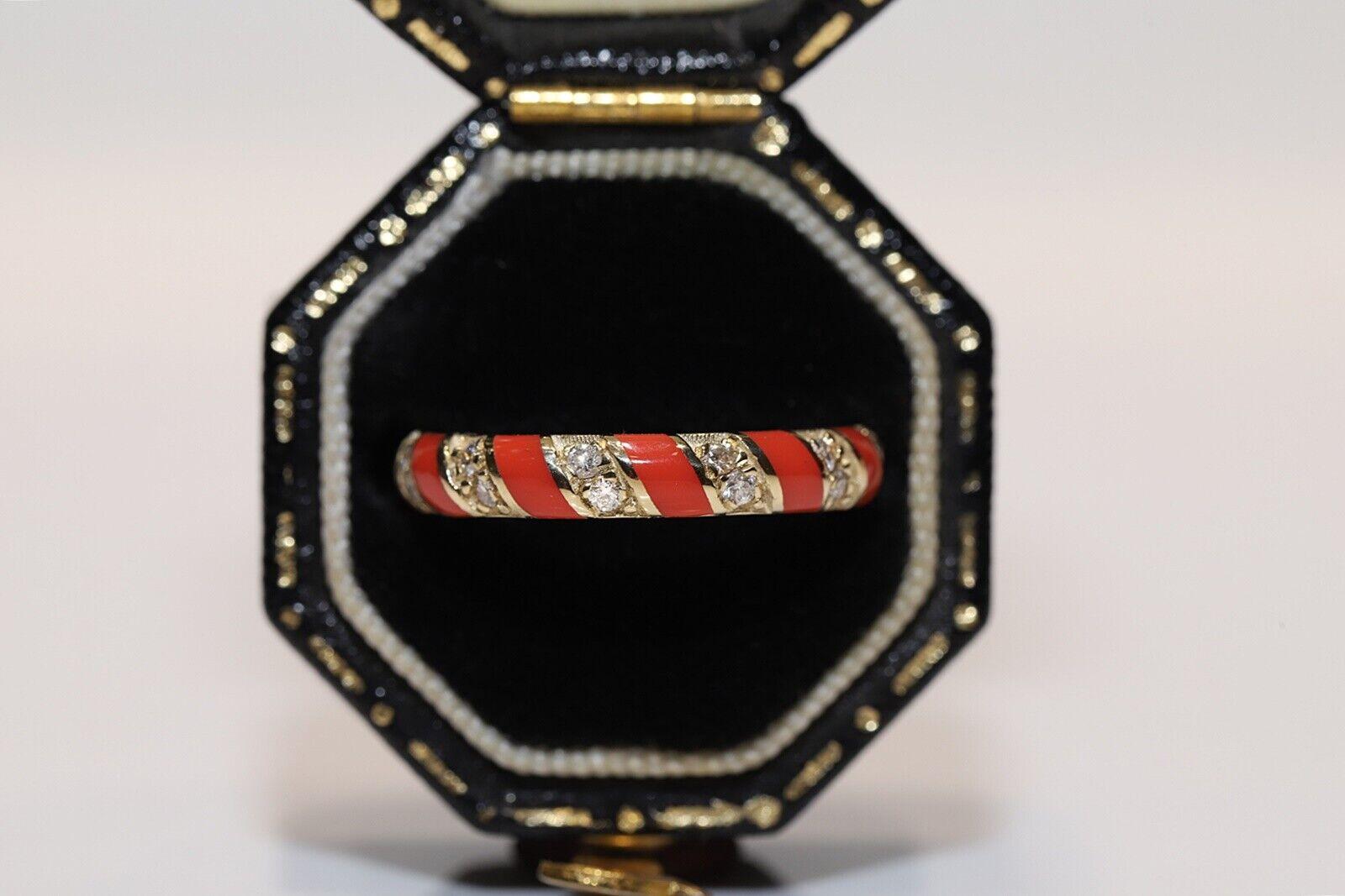 Bague neuve fabriquée en or 14 carats avec diamant naturel et émail en vente 3