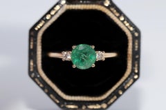 New Made 14k Gold Natural Diamond And Round Cut Emerald Decorated Ring