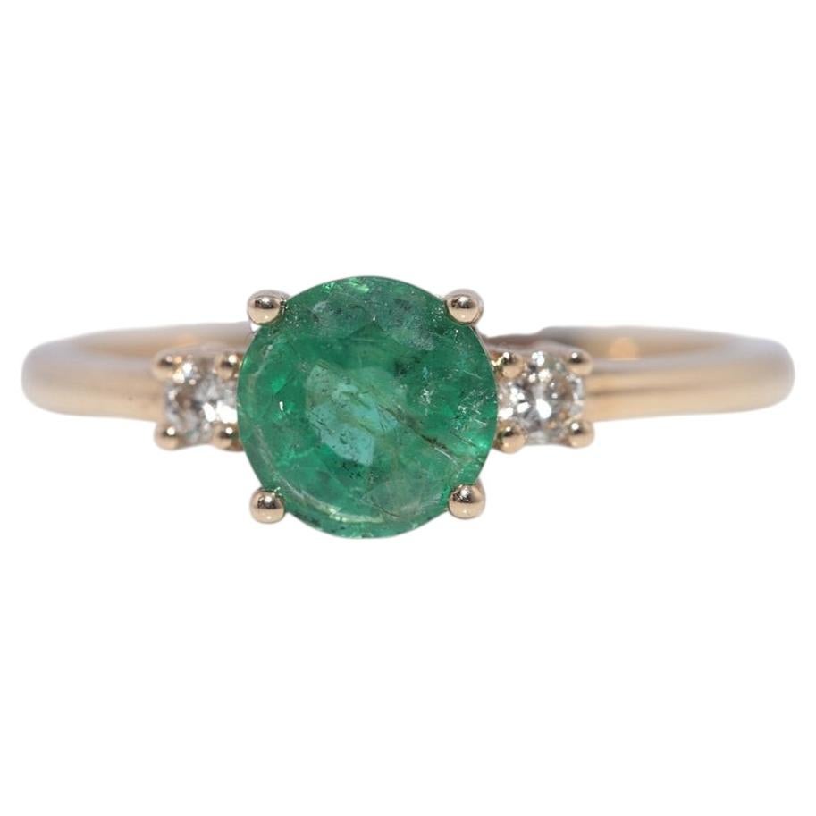 New Made 14k Gold Natural Diamond And Round Cut Emerald Decorated Ring