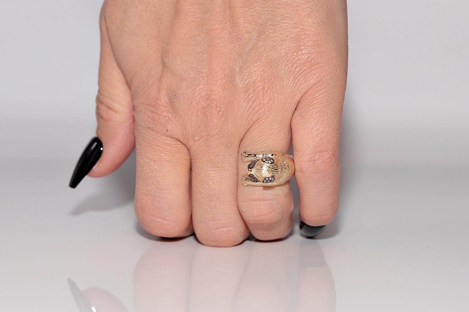 Anillo para perro decorado con rubíes y diamantes naturales de oro de 14k de nueva factura Moderno en venta