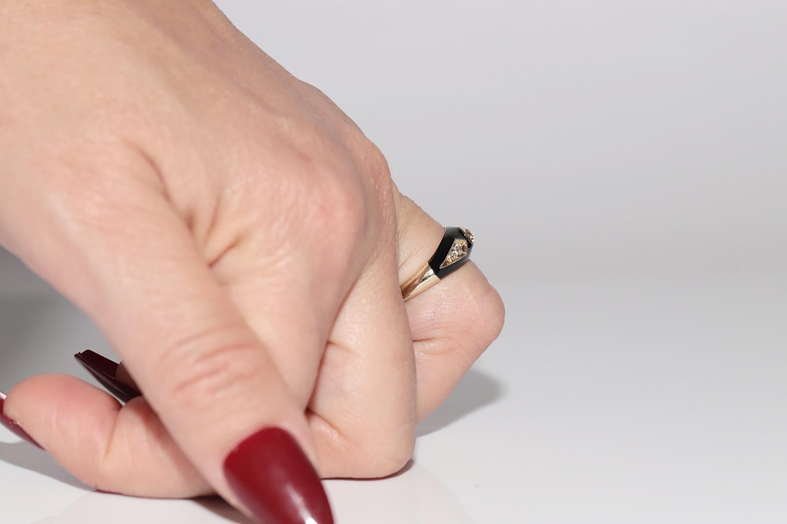 Anillo de oro de 14 quilates con diamante natural decorado con esmalte negro en venta 11