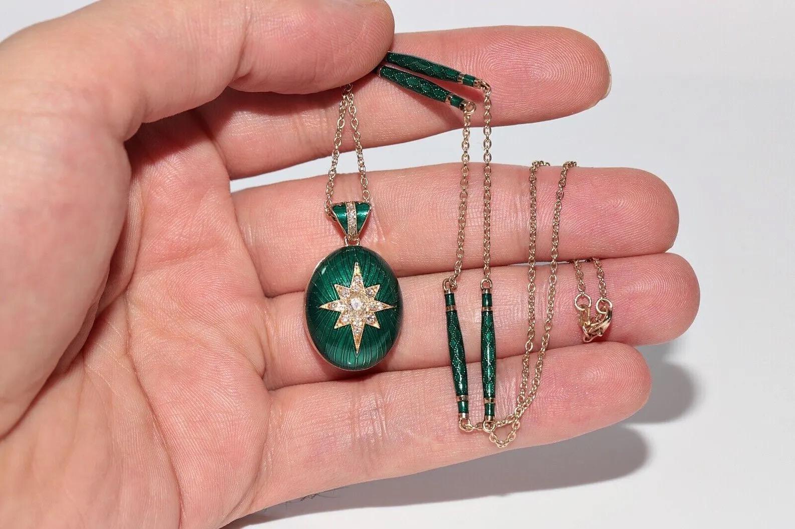 Taille vieille mine Collier pendentif en or 14 carats, décoré de diamants naturels et d'émail en vente