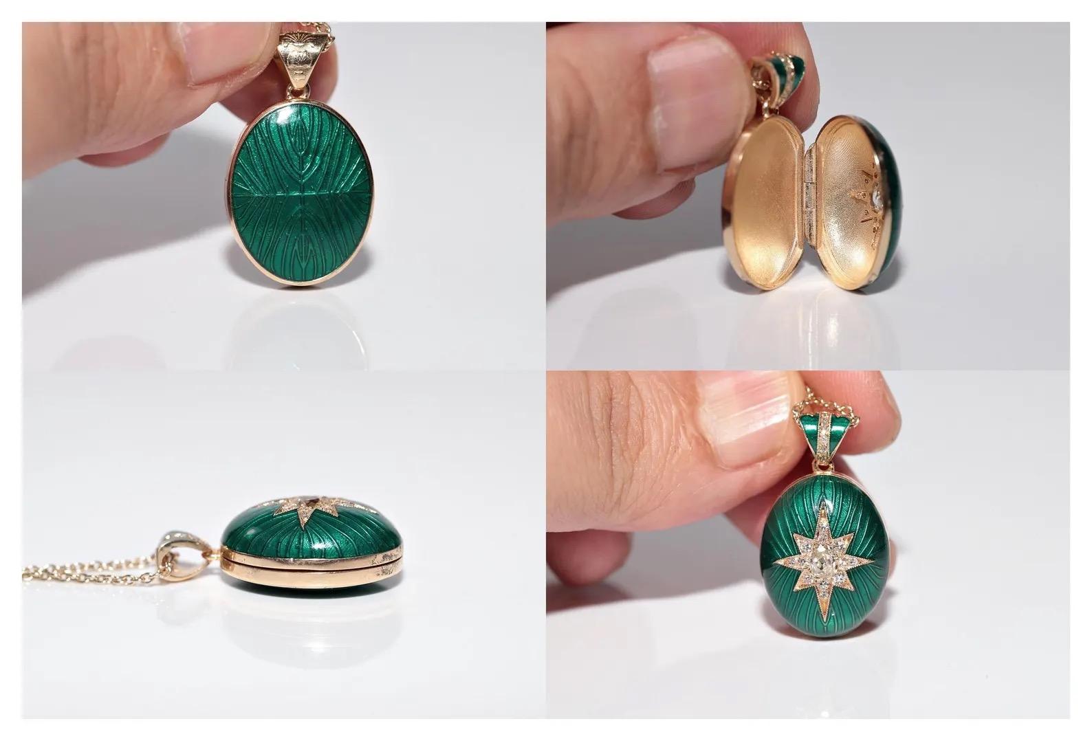 Collier pendentif en or 14 carats, décoré de diamants naturels et d'émail en vente 1