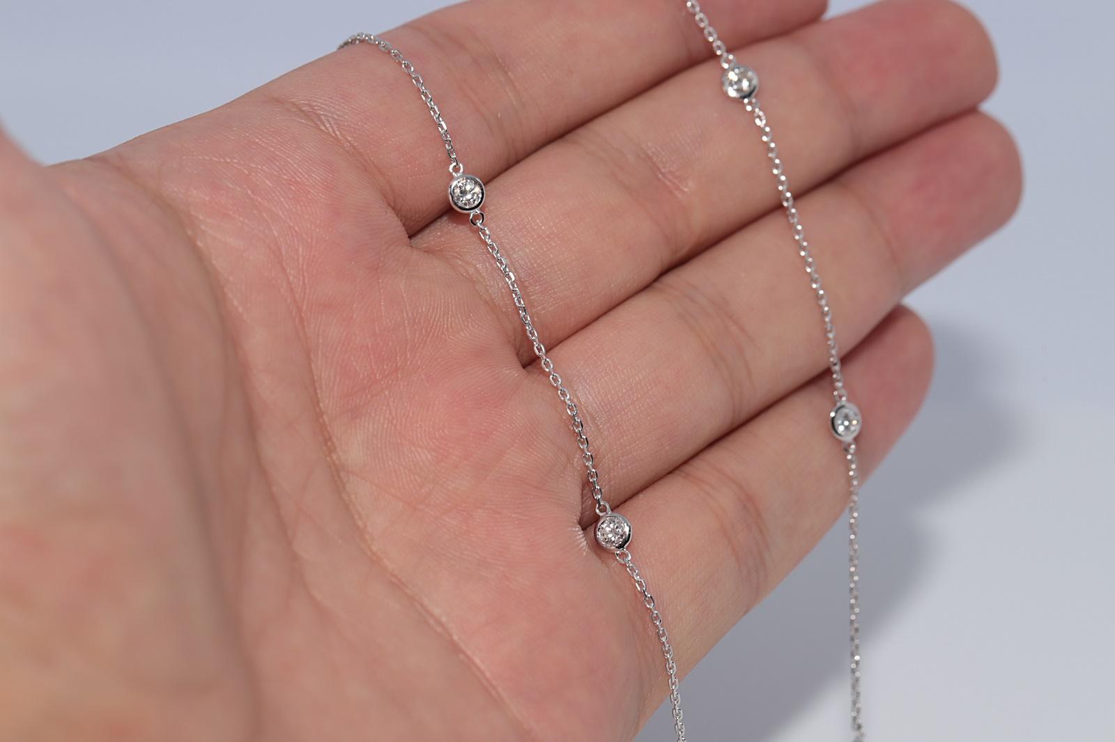 Collana decorata con diamanti naturali in oro 14k di nuova produzione in vendita 1